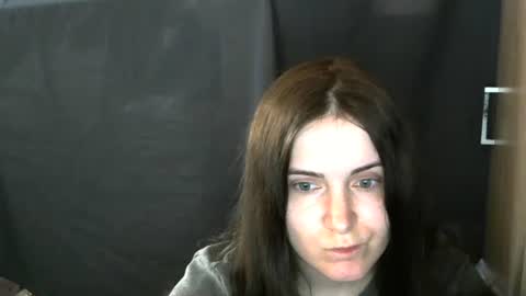 Snapshot of avialenne chatting on May 23, 3:05 pm avialenne online show from May 23, 3:05 pm