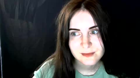 Snapshot of avialenne chatting on May 28, 1:52 pm avialenne online show from May 28, 1:52 pm