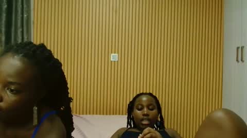 Avian online show from November 27, 5:48 pm