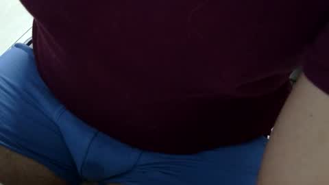 Snapshot of aviatoradz chatting on October 11, 12:54 am aviatoradz online show from October 11, 12:54 am