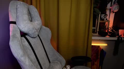 Aviva online show from January 18, 1:08 am