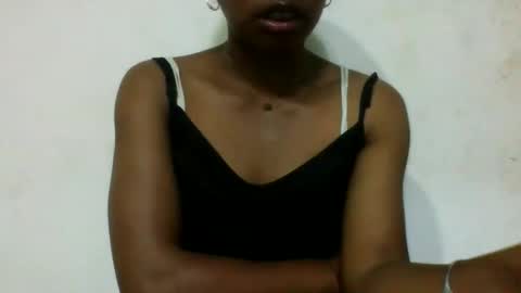 avontsoaldy online show from October 18, 6:05 am