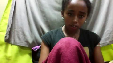Snapshot of avontsoaldy chatting on May 2, 4:39 am avontsoaldy online show from May 2, 4:39 am