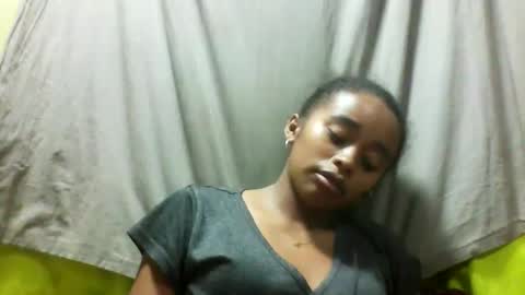 Snapshot of avontsoaldy chatting on May 17, 2:24 pm avontsoaldy online show from May 17, 2:24 pm