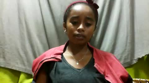 Snapshot of avontsoaldy chatting on June 5, 6:52 am avontsoaldy online show from June 5, 6:52 am