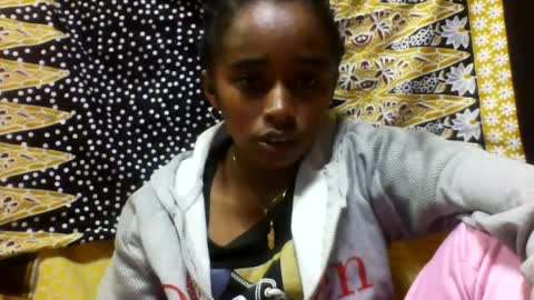 Snapshot of avontsoaldy chatting on July 2, 3:29 pm avontsoaldy online show from July 2, 3:29 pm