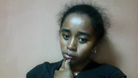 Snapshot of avontsoaldy chatting on July 8, 4:44 pm avontsoaldy online show from July 8, 4:44 pm