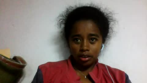 Snapshot of avontsoaldy chatting on July 28, 3:57 am avontsoaldy online show from July 28, 3:57 am