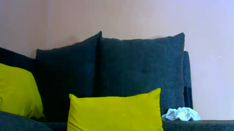 Snapshot of avril254 chatting on March 3, 12:37 am avril254 online show from March 3, 12:37 am