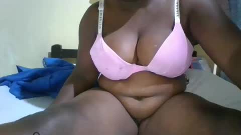 Snapshot of avril254 chatting on November 30, 3:10 am avril254 online show from November 30, 3:10 am