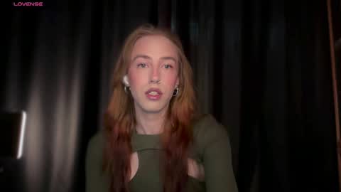 Snapshot of avril_pearly_ chatting on May 13, 10:56 am avril_pearly_ online show from May 13, 10:56 am