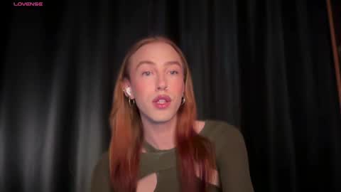 Snapshot of avril_pearly_ chatting on May 18, 10:54 am avril_pearly_ online show from May 18, 10:54 am