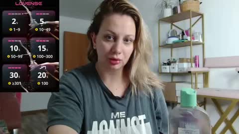 Snapshot of avrora__love chatting on October 22, 11:15 pm Avrora online show from October 22, 11:15 pm