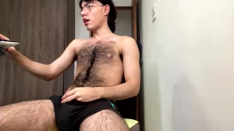 AndrewXxl independent online show from March 4, 3:18 pm