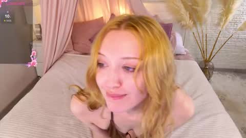 aweryuwu online show from March 12, 3:29 pm