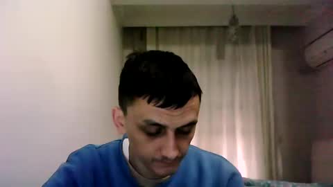 awesenheit online show from December 8, 12:30 pm