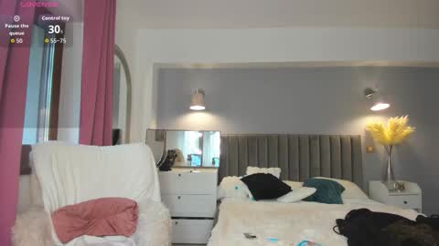 Jolie online show from October 23, 6:23 am