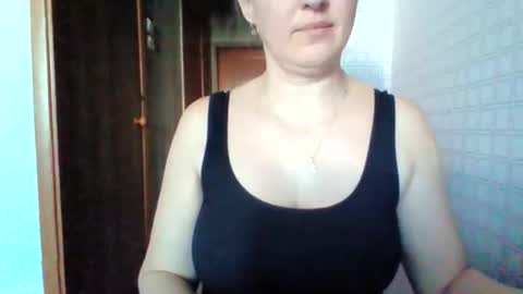 awesomeladyy online show from March 14, 8:31 am