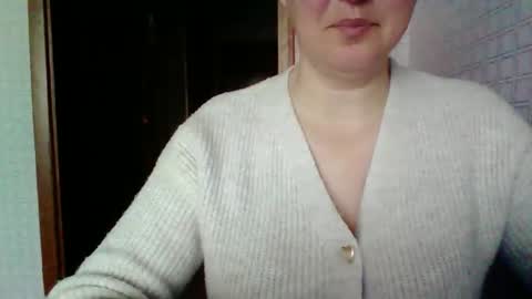 awesomeladyy online show from May 8, 7:57 am