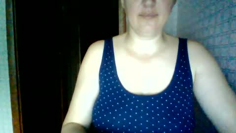 awesomeladyy online show from June 15, 6:59 am