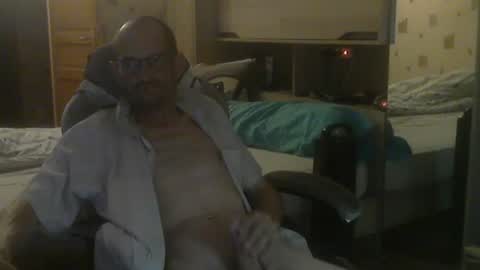 Snapshot of awrell91 chatting on July 25, 2:53 am awrell91 online show from July 25, 2:53 am