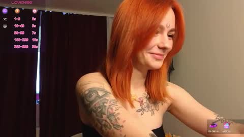 Snapshot of aww_burn chatting on October 7, 3:36 am Tris online show from October 7, 3:36 am