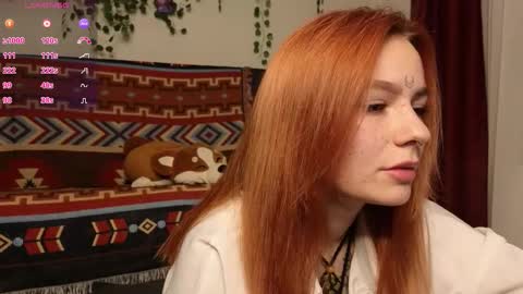 Snapshot of aww_burn chatting on December 16, 1:32 am Tris online show from December 16, 1:32 am