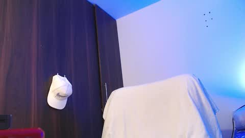 Snapshot of axel_7070 chatting on November 8, 12:16 pm Independiente Model online show from November 8, 12:16 pm