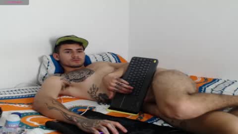 Axel online show from February 5, 9:07 pm