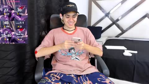 Snapshot of axel_cifer chatting on February 4, 8:06 pm Axel cifer online show from February 4, 8:06 pm