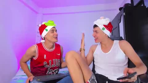 AXEL online show from December 18, 7:53 pm