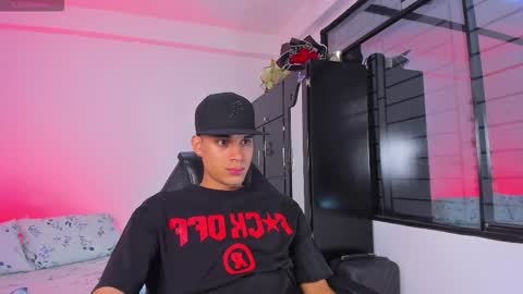 Snapshot of axel_cody_ chatting on January 10, 3:25 pm AXEL online show from January 10, 3:25 pm