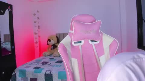 Snapshot of axel_cody_ chatting on March 21, 3:55 am AXEL online show from March 21, 3:55 am