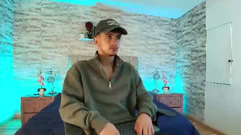 Snapshot of axel_draven chatting on June 12, 12:04 pm axel_draven online show from June 12, 12:04 pm