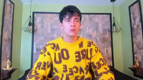 axel_draven online show from July 27, 11:50 am