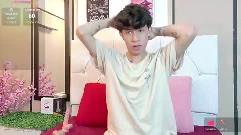 Snapshot of axel_evanss chatting on October 31, 4:02 am Axel Evanss online show from October 31, 4:02 am