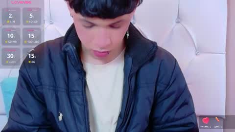 Snapshot of axel_evanss chatting on July 10, 1:14 pm Axel Evanss online show from July 10, 1:14 pm