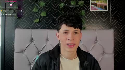 Snapshot of axel_evanss chatting on July 22, 12:52 pm Axel Evanss online show from July 22, 12:52 pm