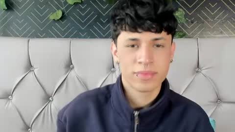 Snapshot of axel_evanss chatting on July 28, 3:21 pm Axel Evanss online show from July 28, 3:21 pm