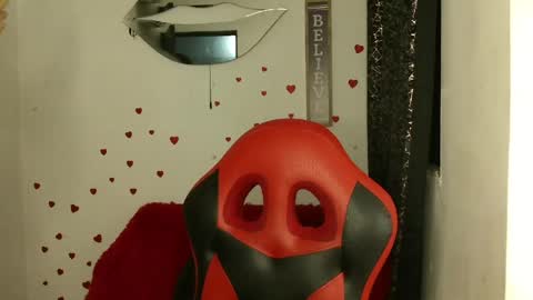 Snapshot of axel_fox7 chatting on May 4, 12:06 am Axel online show from May 4, 12:06 am