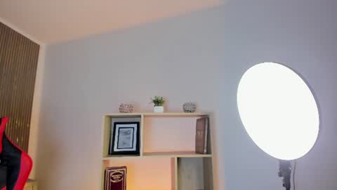 Snapshot of axel_grey_ chatting on July 23, 12:58 pm axel_grey_ online show from July 23, 12:58 pm