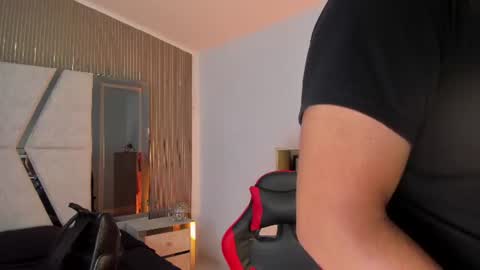 Snapshot of axel_grey_ chatting on July 28, 12:48 pm axel_grey_ online show from July 28, 12:48 pm