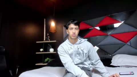 axel_hendrick online show from March 2, 12:56 pm