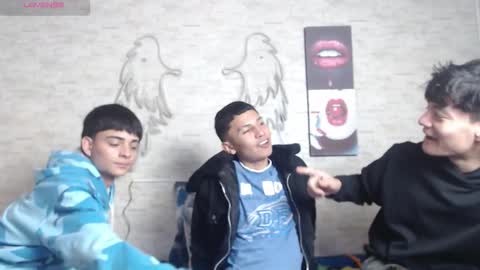 axel_milo_and_kairo online show from December 1, 8:36 pm