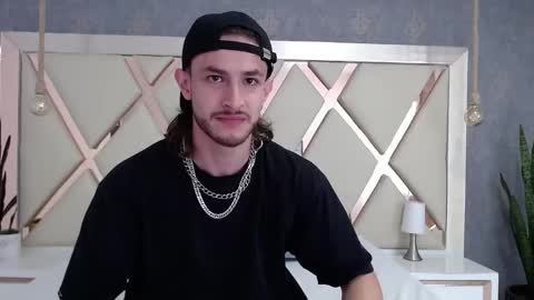 Snapshot of axel_porn_ chatting on May 31, 3:19 pm Axel online show from May 31, 3:19 pm