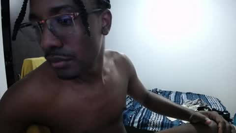 Snapshot of axel_rios_207467 chatting on May 14, 3:35 am axel rios online show from May 14, 3:35 am