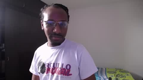 Snapshot of axel_rios_207467 chatting on June 11, 7:01 pm axel rios online show from June 11, 7:01 pm