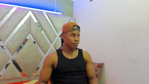 AXEL SILVA online show from March 6, 12:30 pm