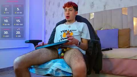 Snapshot of axel_tay1 chatting on October 5, 3:38 am AXEL online show from October 5, 3:38 am