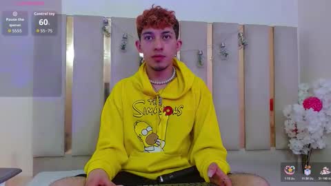 Snapshot of axel_tay1 chatting on October 20, 4:02 am AXEL online show from October 20, 4:02 am